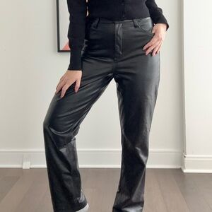 Abercrombie & Fitch 90’s Straight Ultra High Rise Curve Love Leather Pants